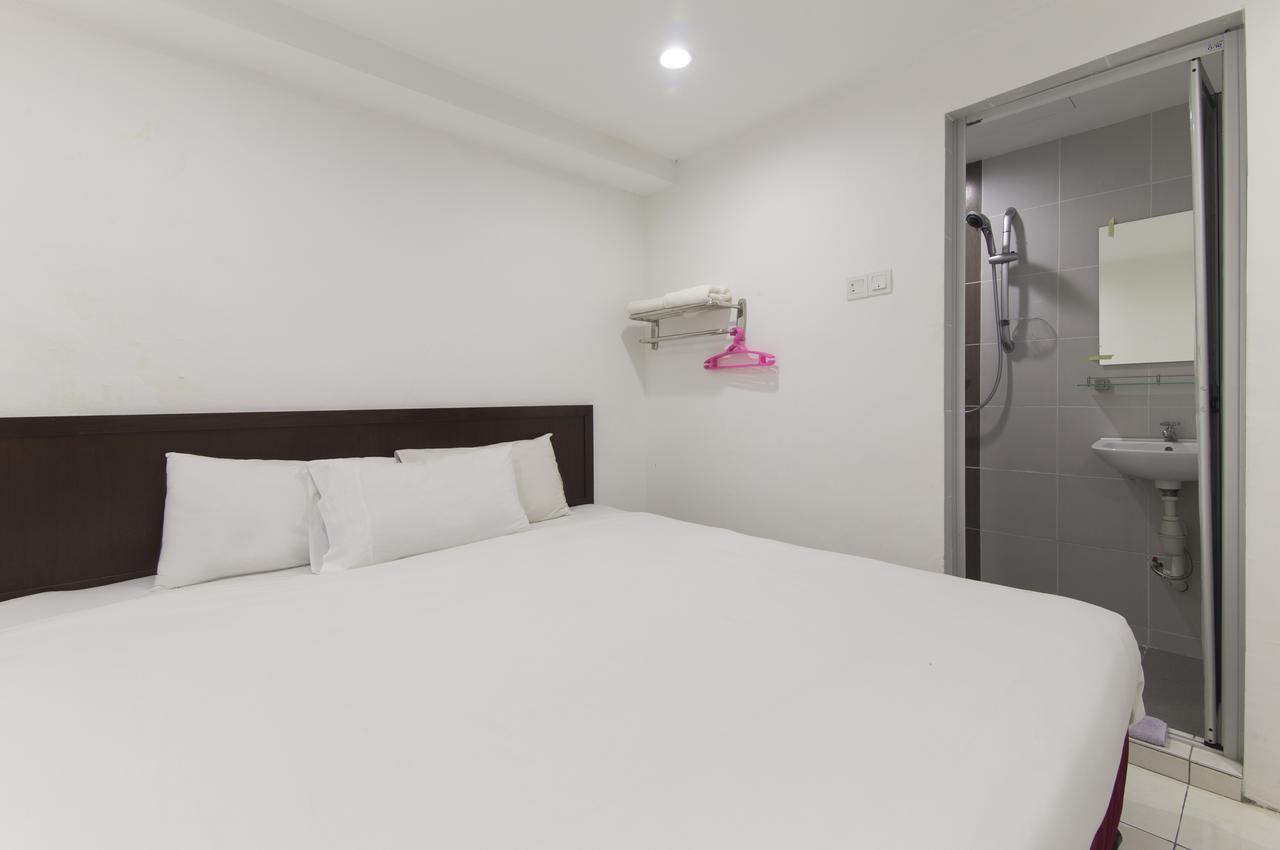 ג'ורג' טאון Charlies Boutique Hotel מראה חיצוני תמונה